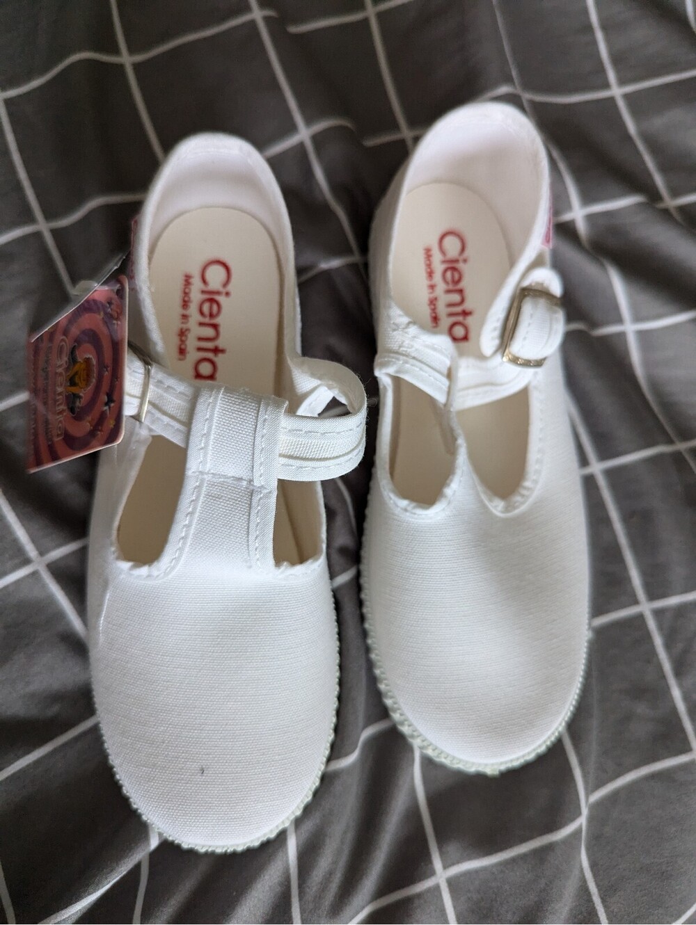 Cienta white t bar shoes